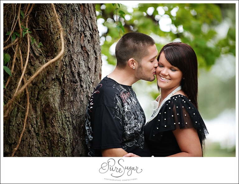 Jacksonville downtown engagment session with Liz Stewart florals